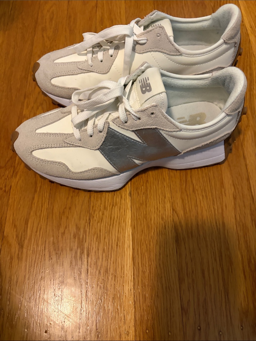 New Balance 327 Women's Cream and Silver Retro Runner Sneakers - Picture 3 of 5